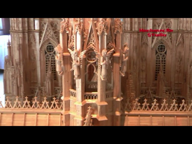Der Kölner Dom aus Streichhölzern von einem Plettenberger Streichholz Millionär
