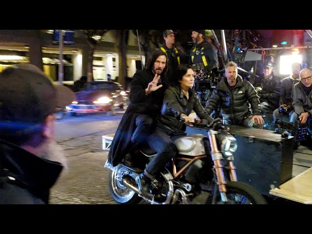 Keanu Reeves and Carrie-Anne Moss Filming 'The Matrix 4' on Motorcycle in San Francisco