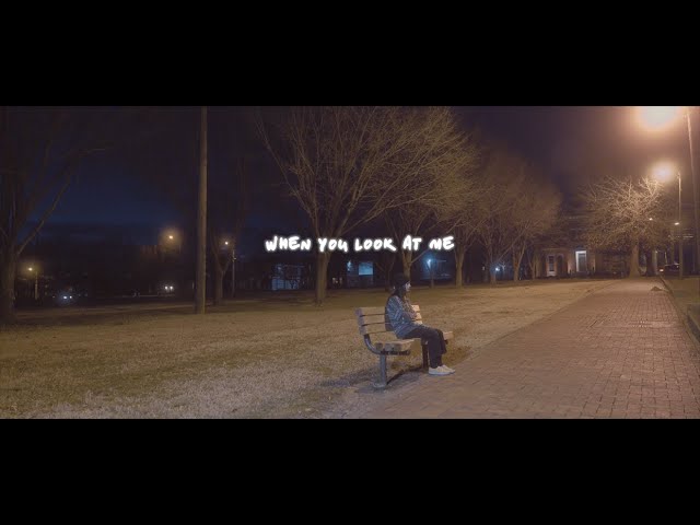 Sara Kays - When You Look At Me [Official Lyric Video]