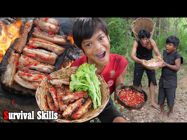 Cooking Pork Belly On A Rock Eating Food - My Survival