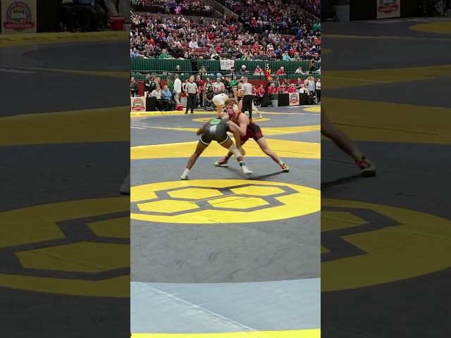 Brecksville’s Zack Aquila stuns 2-time state champ Ty Wilson at OHSAA Division I state wrestling