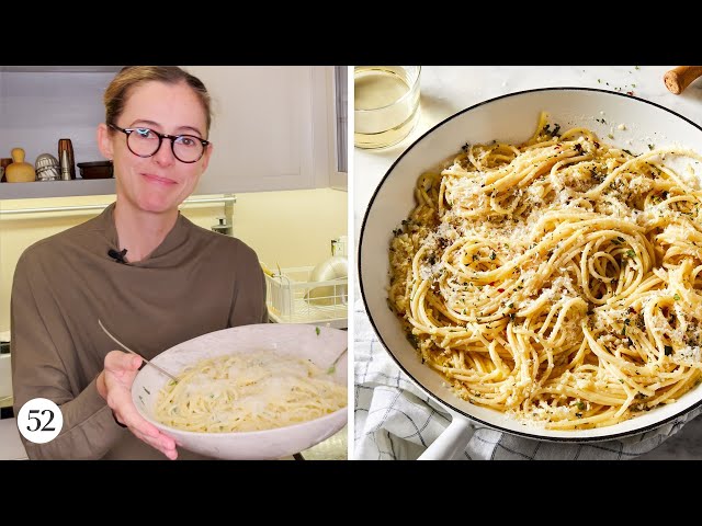 Get Cozy with a Simple Garlic & Butter Pasta Sauce | Amanda Messes Up in the Kitchen