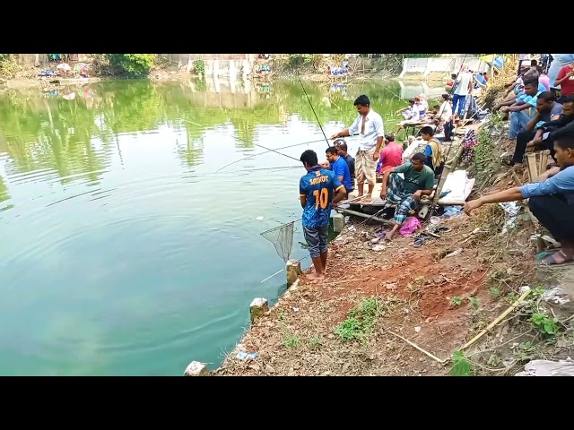 Skilled fisher men are using spare to catch fish