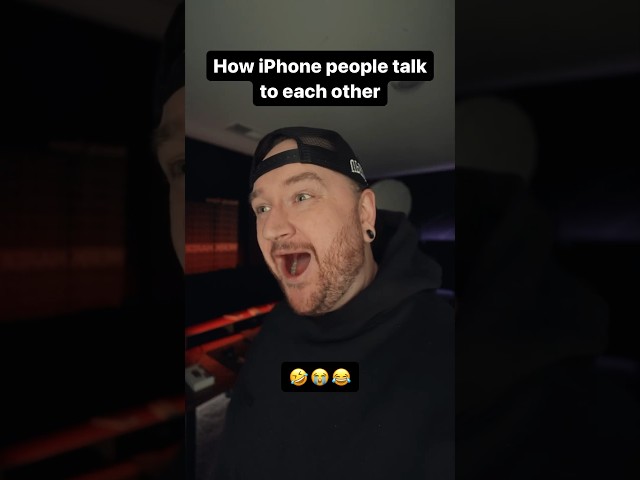 How iPhone users talk to each other🤣 #comedy #funny #iphone