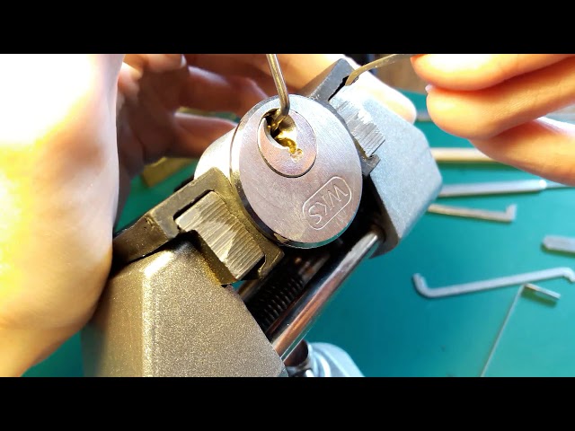(167) Lock Picking - WKS Screw-in Cylinder SPP'd/Zipped Open