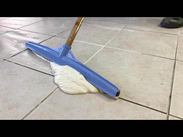 Been Installing Tiles For 30 Years I've Never Seen Such a Technique! Clean Grouts