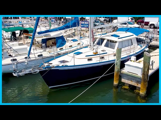 The PERFECT Sailboat for a Couple to Go ANYWHERE [Full Tour] Learning the Lines