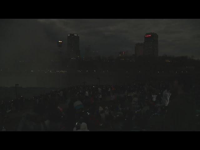 How the total solar eclipse looked for visitors at Niagara Falls State Park
