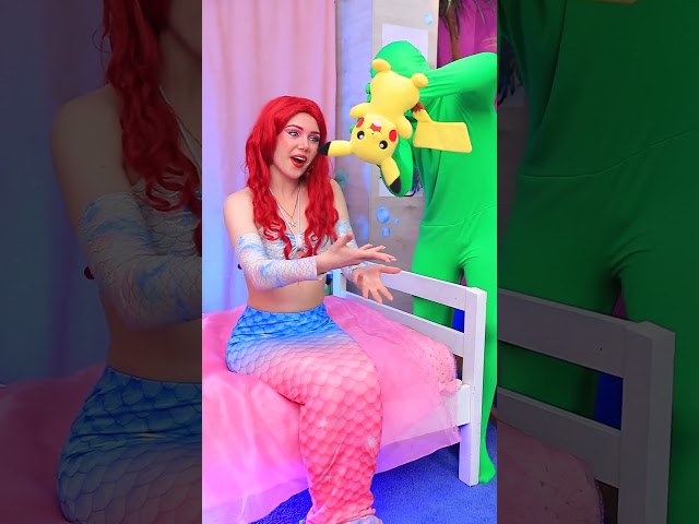 Green Screen Guy helps a mermaid! #shorts #fakesituation