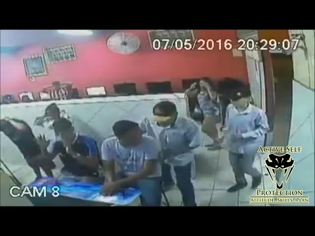 Armed Robbers Try to Take Cop's Gun