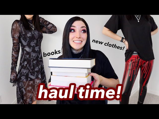 Giant haul! New alt clothes from Killstar & book haul - Vlogmas Day 7-9 || Kelli Marissa Vlogs