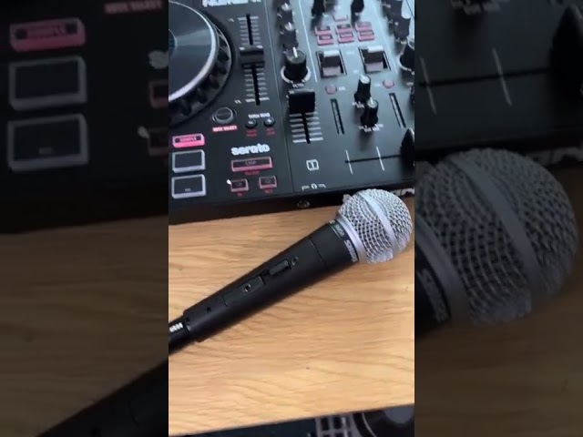 Mic issues during a DJ livestream? Try this fix ✅