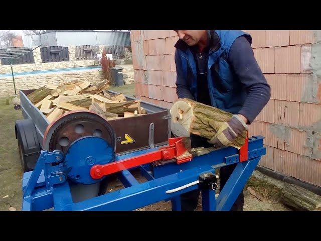 This Man Invented a Homemade Firewood Processing Machine - Amazing Ingenious Woodworking Inventions