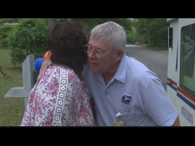 Residents celebrate postal carrier on his last route