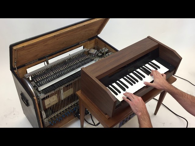 Chamberlin M-1R Keyboard Demo
